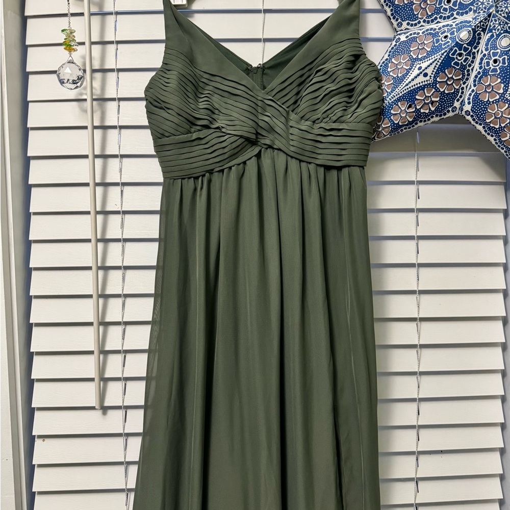 Elegant Olive Green Women's Dress